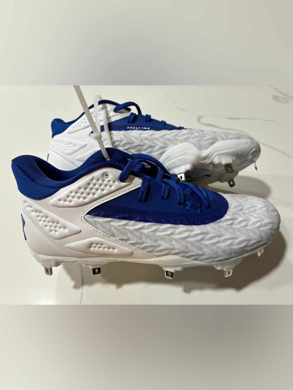 Under Armour Clone Men’s Metal Baseball Cleats (7.5) Retails For $105
